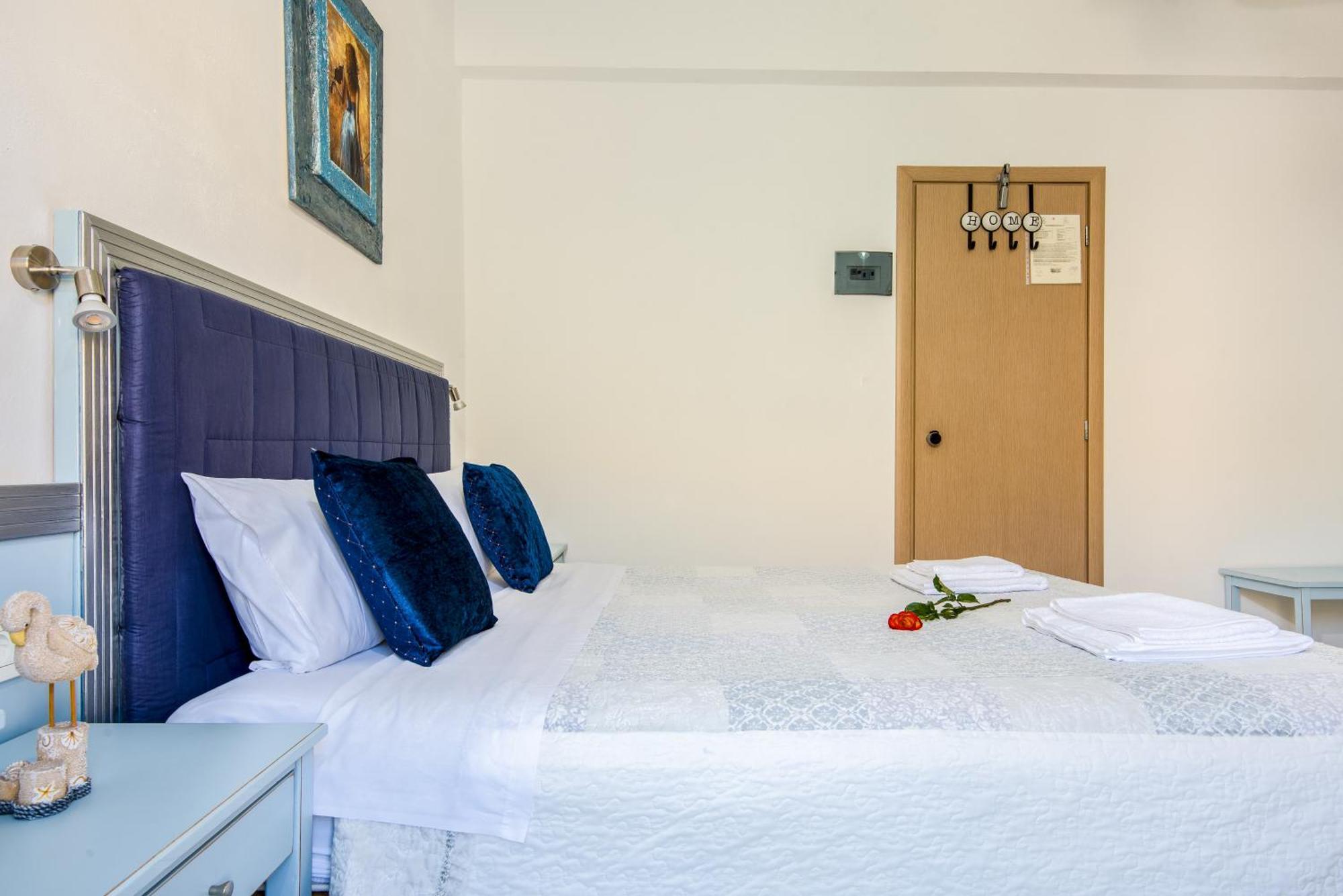 Klima Rooms Paleochora Buitenkant foto