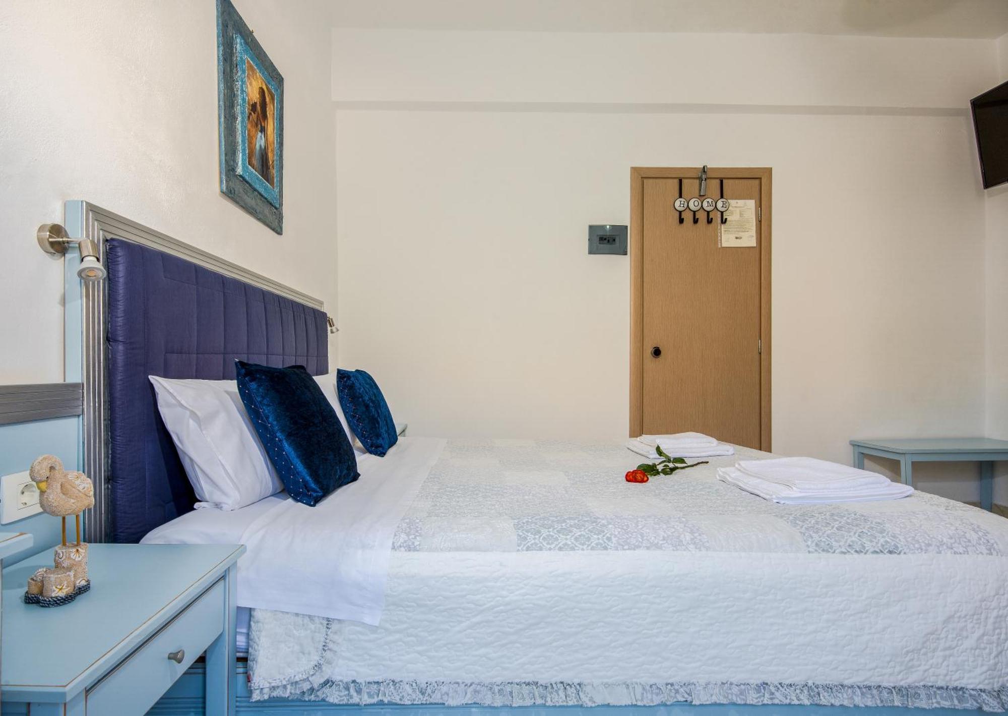 Klima Rooms Paleochora Buitenkant foto